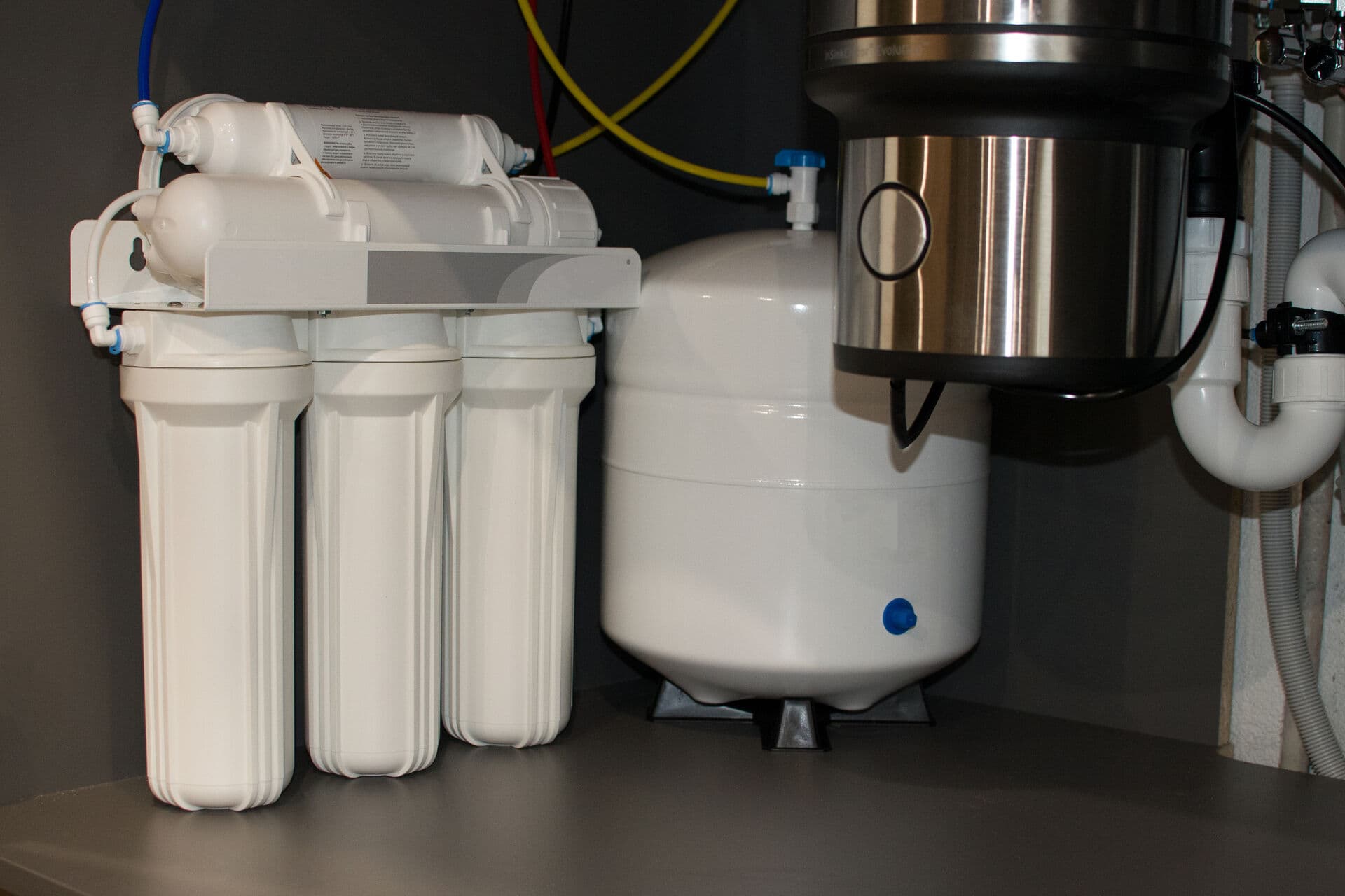 Reverse Osmosis vs. Bottled Water: Which Is Better?